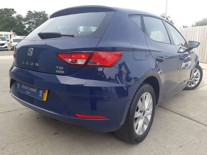 SEAT LEON