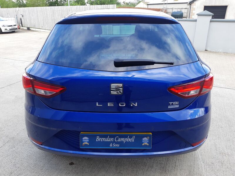 SEAT LEON