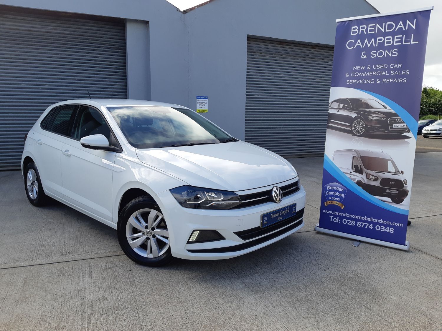 Volkswagen polo white silver metallic best sale