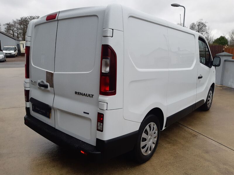 RENAULT TRAFIC