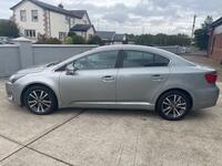 TOYOTA AVENSIS