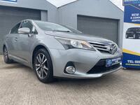TOYOTA AVENSIS