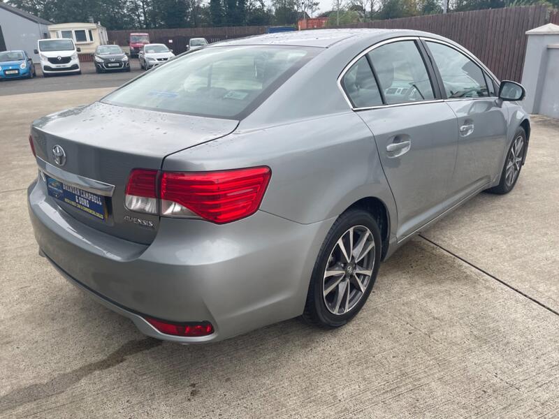 TOYOTA AVENSIS