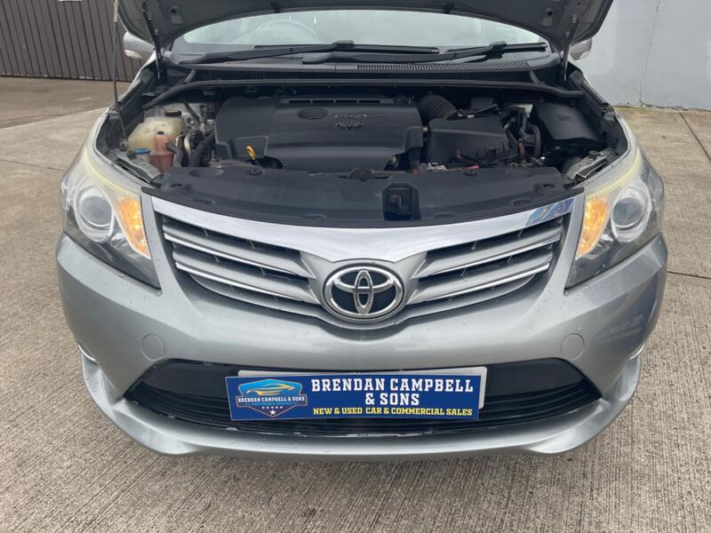 TOYOTA AVENSIS
